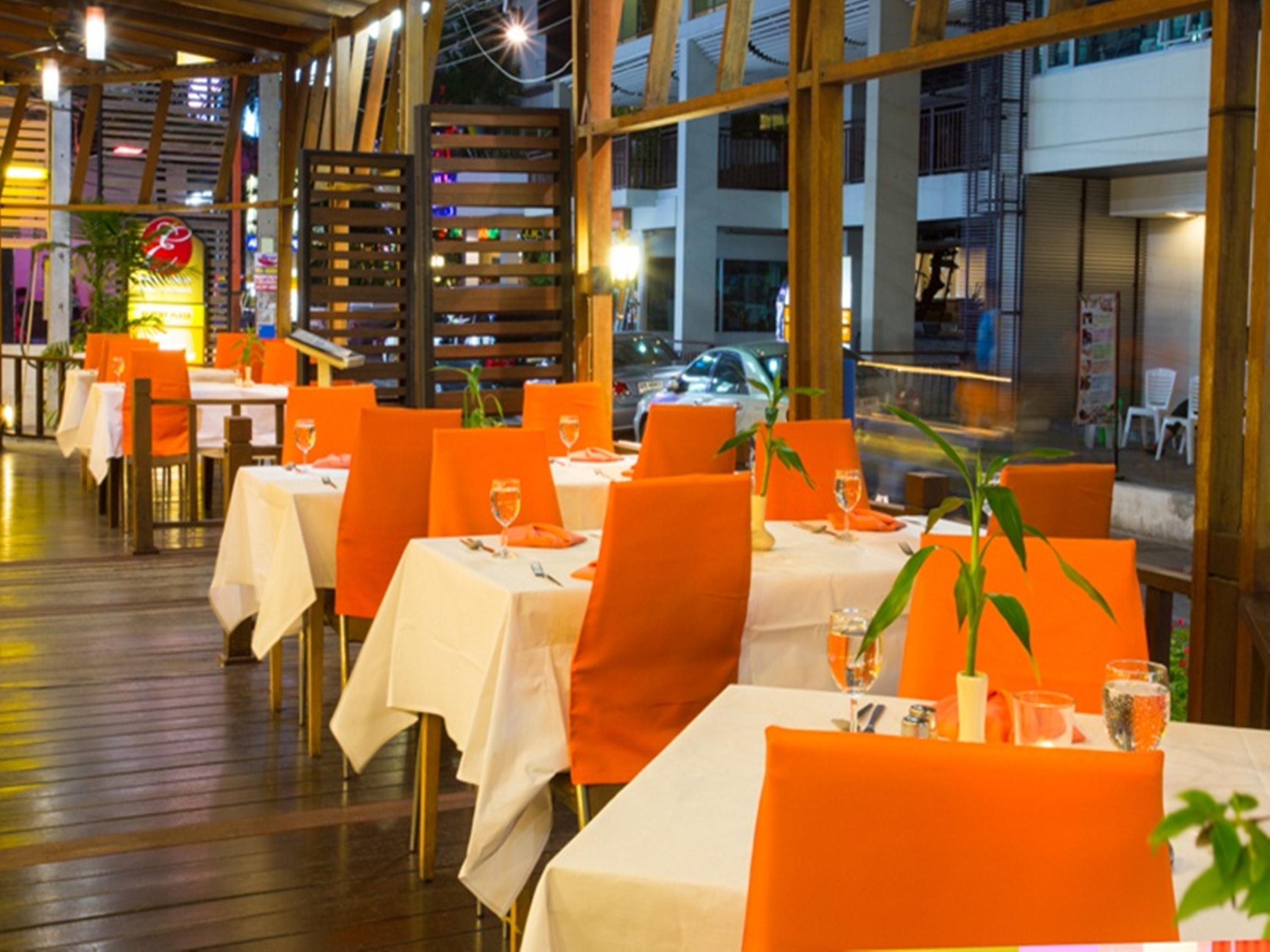 Eastiny Plaza Hotel Pattaya Esterno foto