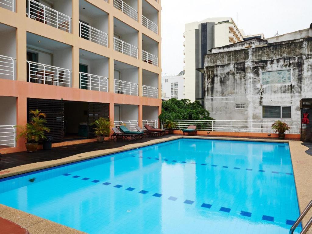Eastiny Plaza Hotel Pattaya Esterno foto