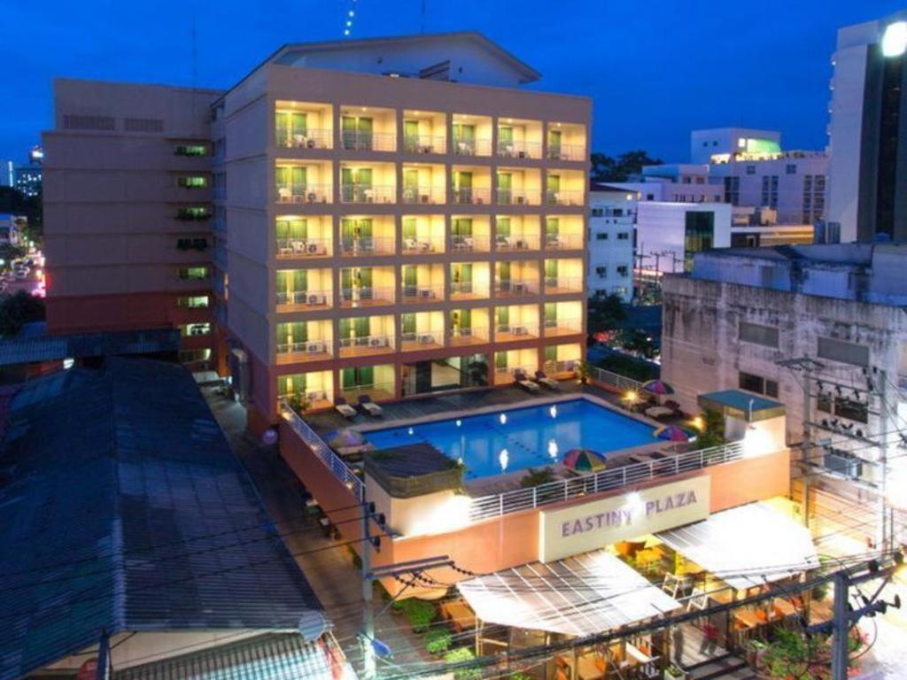 Eastiny Plaza Hotel Pattaya Esterno foto