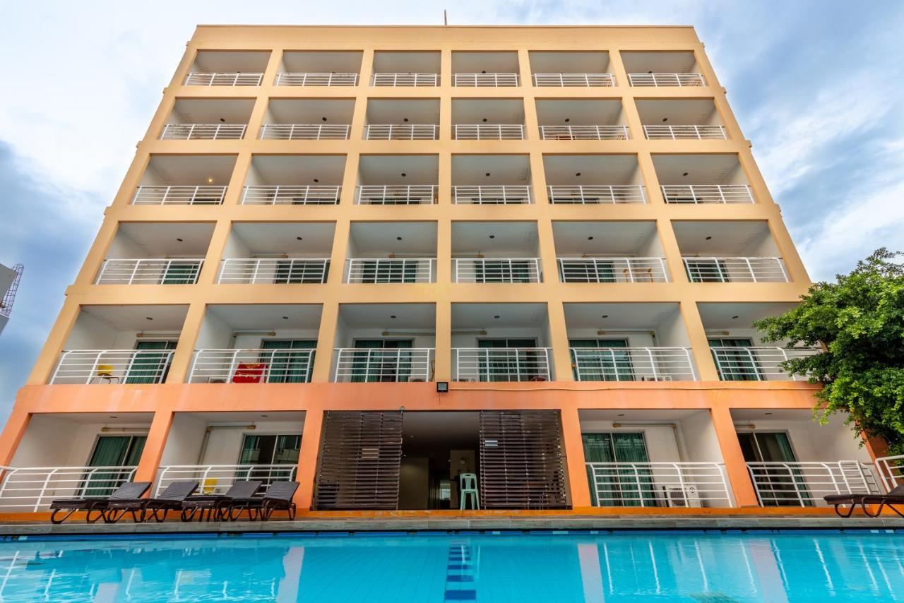 Eastiny Plaza Hotel Pattaya Esterno foto