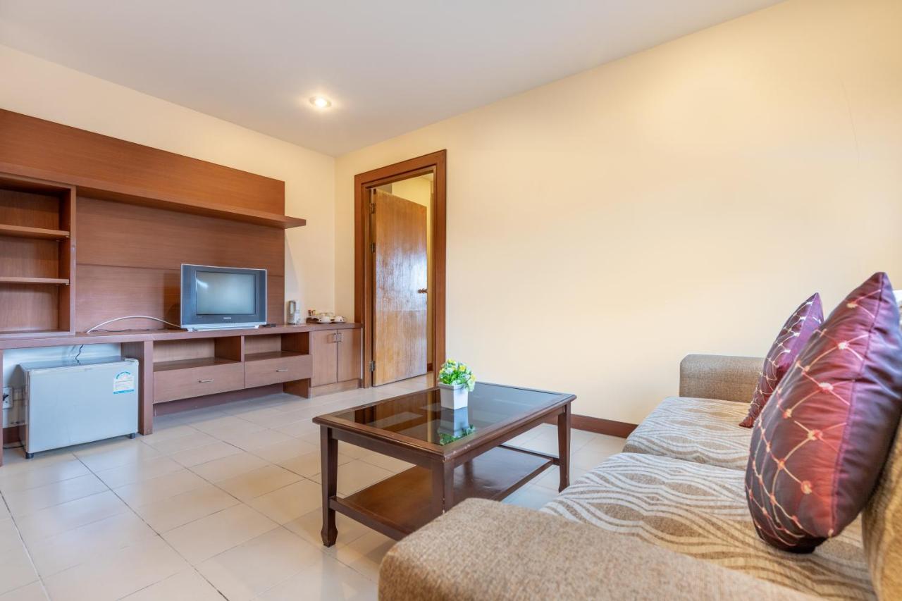 Eastiny Plaza Hotel Pattaya Esterno foto
