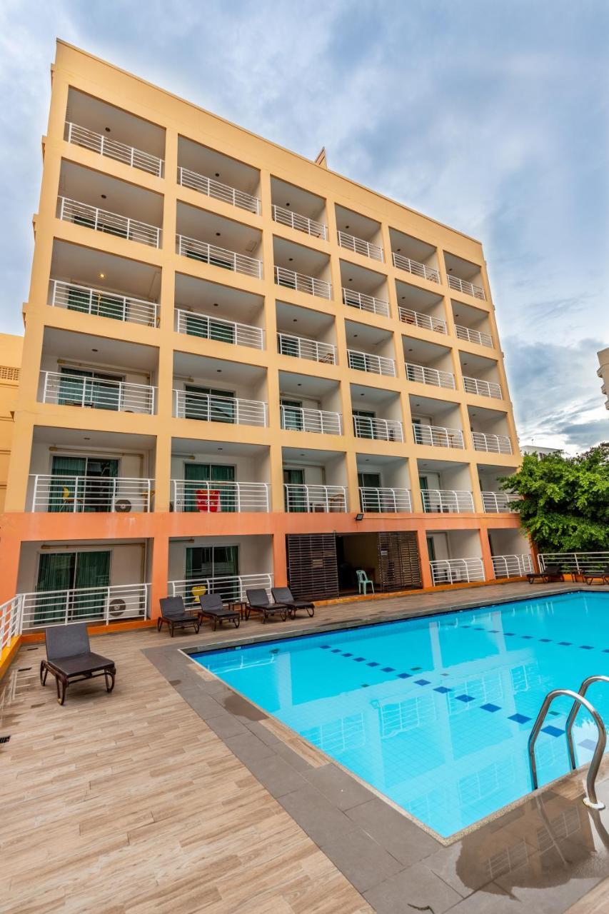 Eastiny Plaza Hotel Pattaya Esterno foto